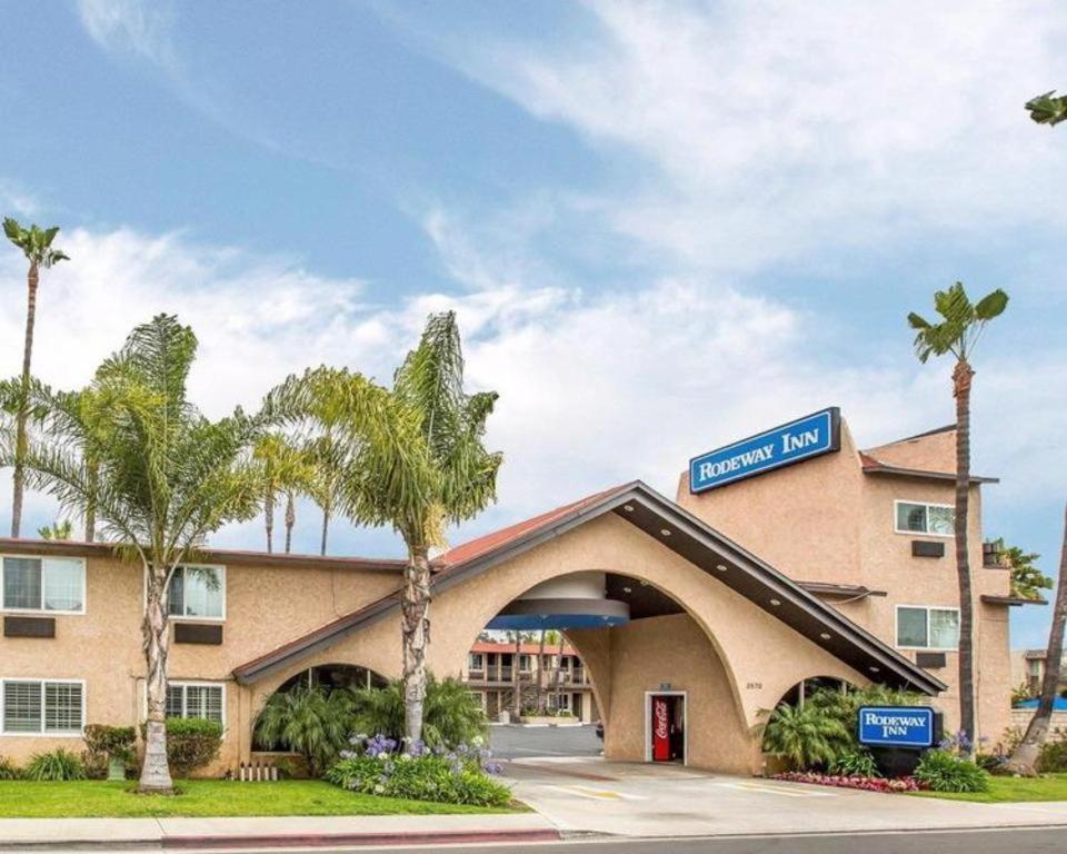 Rodeway Inn Carlsbad Exterior foto